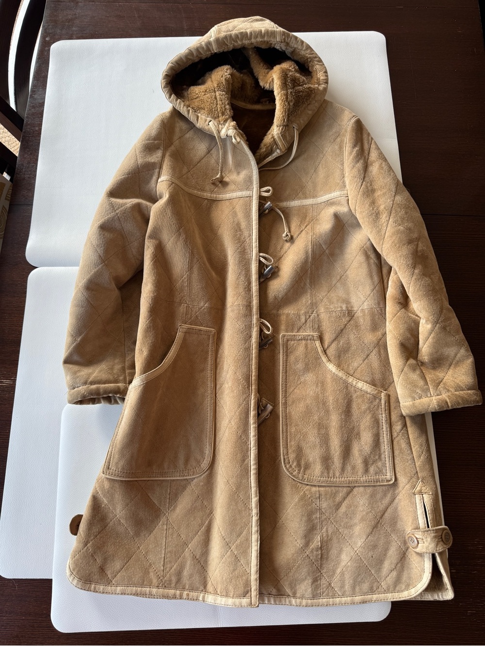 Womens Vintage Suede Shearling-Trim Toggle Coat - Camel